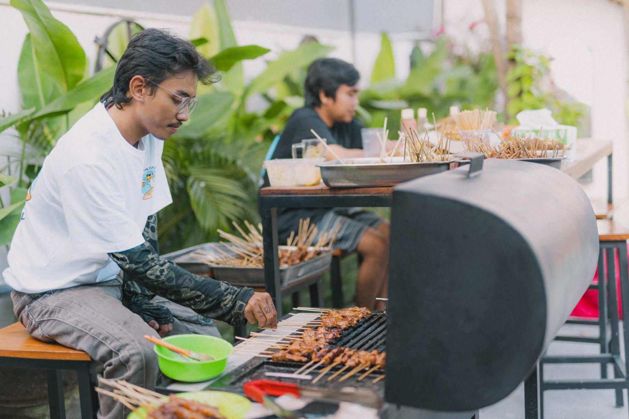 What The Duck Backpackers Canggu Exteriör bild
