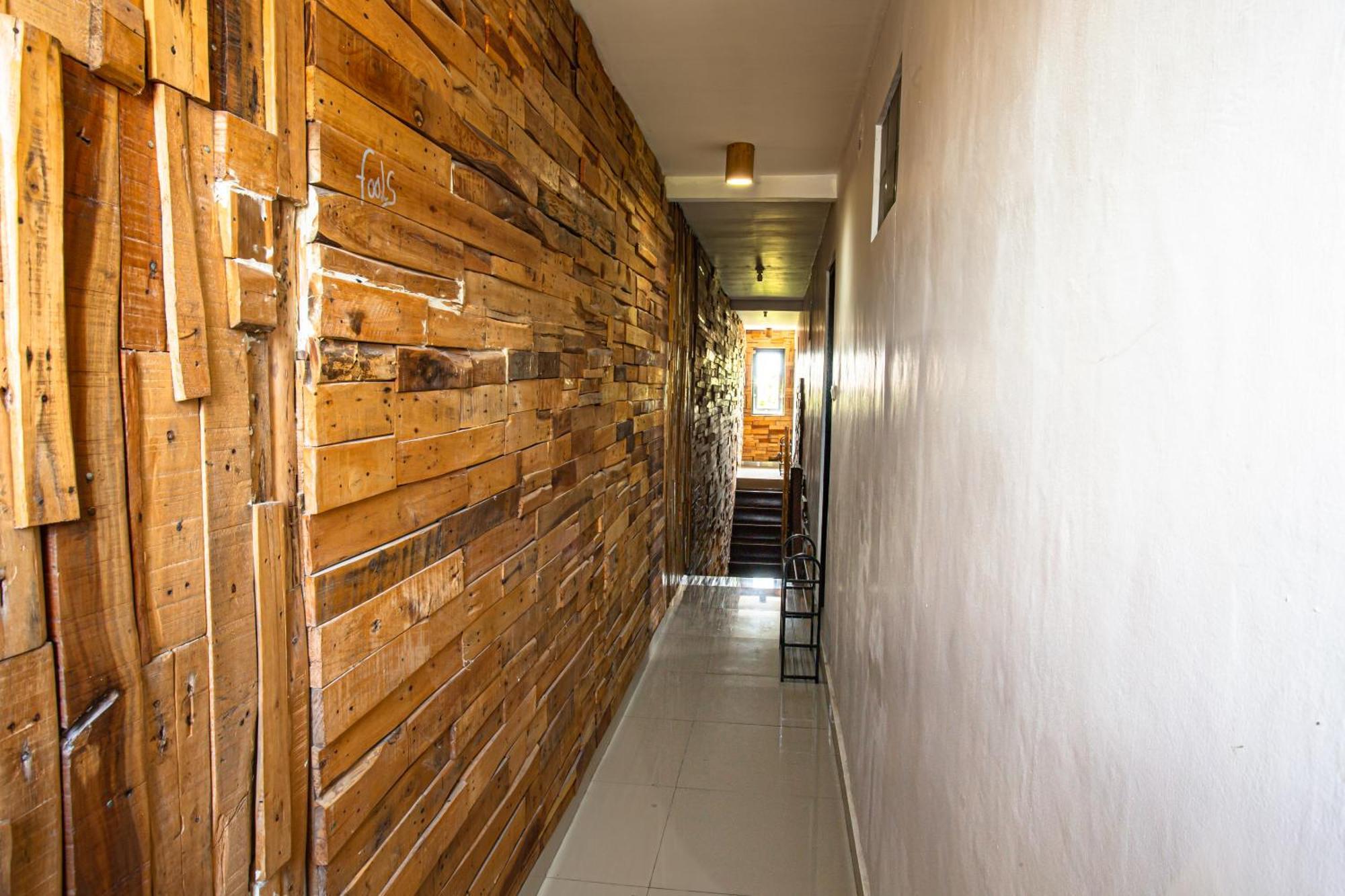What The Duck Backpackers Canggu Exteriör bild